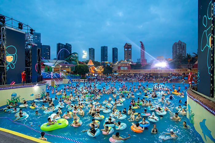 深圳歡樂谷瑪雅水公園“水陸兩園 百余項目 一票通玩”歡樂模式上線.jpg